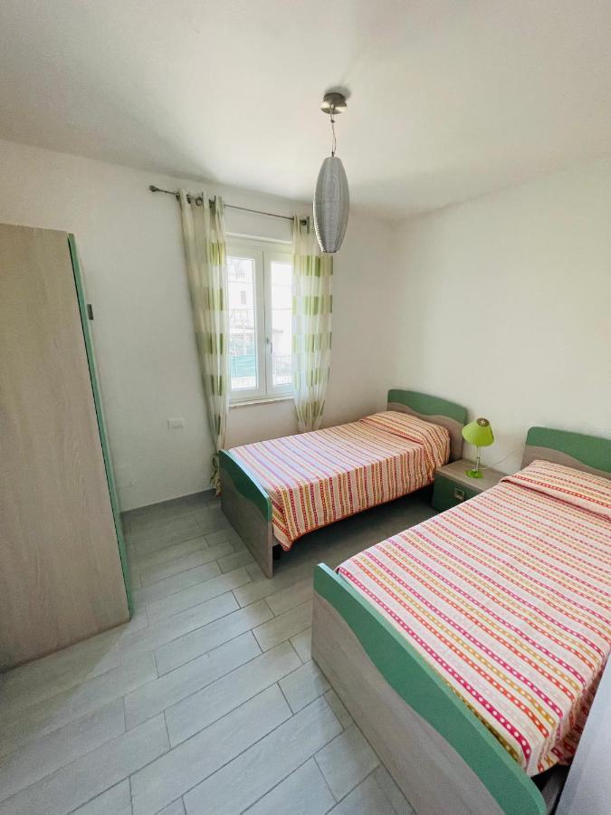 דירות פונדי La Casa Di Nonna Attilia מראה חיצוני תמונה