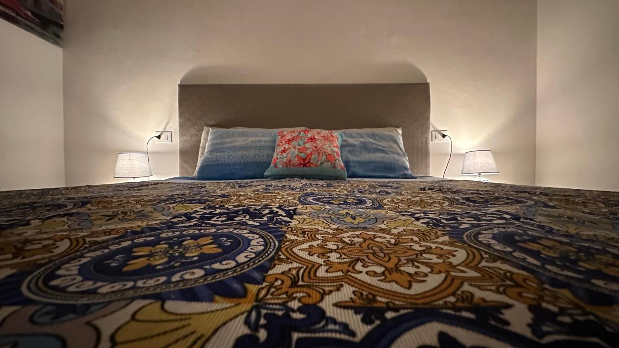 דירות פונדי La Casa Di Nonna Attilia מראה חיצוני תמונה